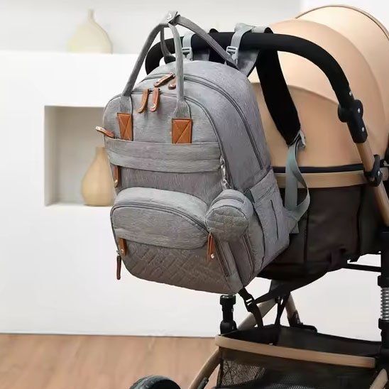 sac à dos à langer gris bébé nomade 